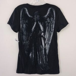 Don’t Blink Graphic V-Neck Tee